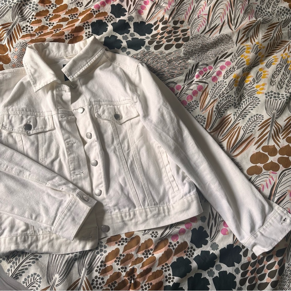 White Jean Jacket - Picture 2 of 6